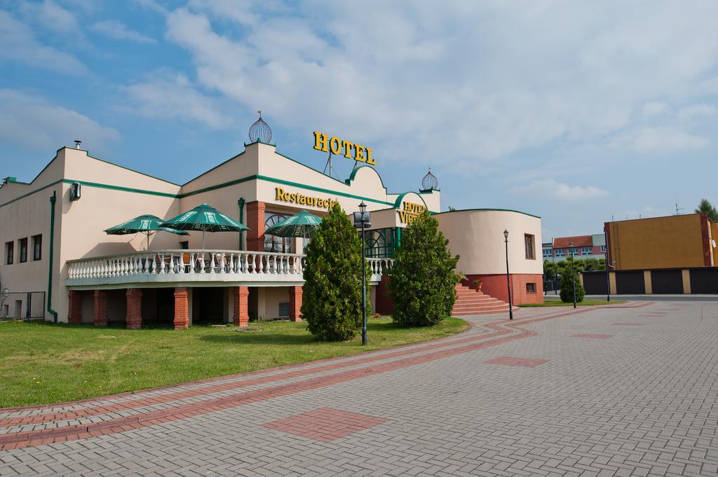 Hotel Victoria Łubowo Exteriör bild
